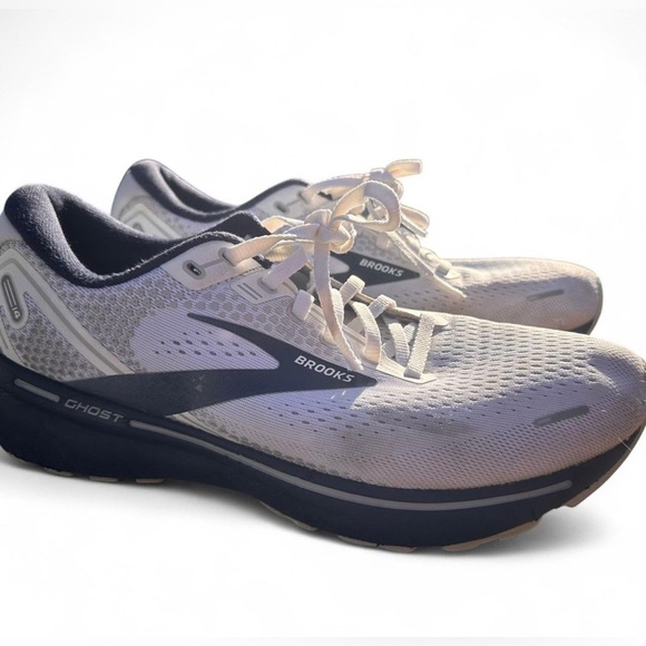 Men’s Brooks Ghost 14 Athletic Trainer Shoes size 9 - Picture 1 of 6